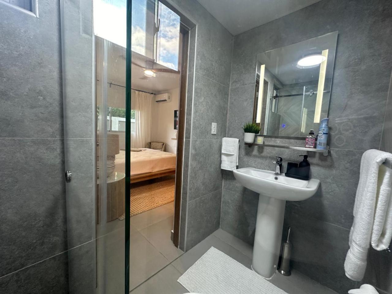 Luxury 2 Bedroom Apt, 1 Min Walk To Punta Popy Beach, Pool, Ac, Fast Wifi, In Las Terrenas Exterior foto